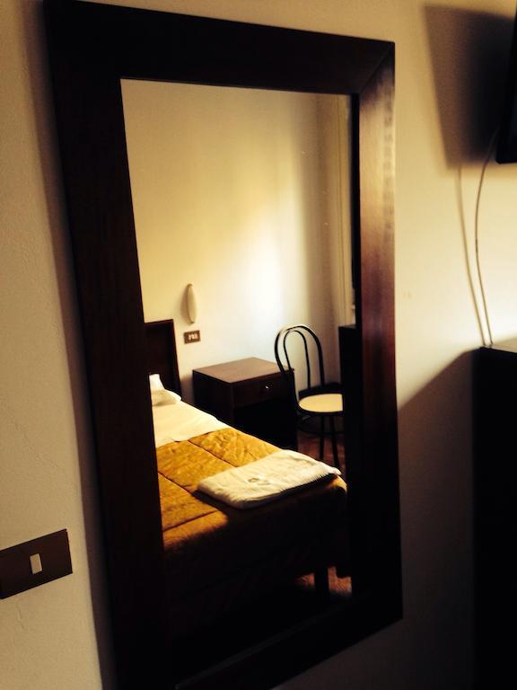Hotel Medea 米兰 外观 照片