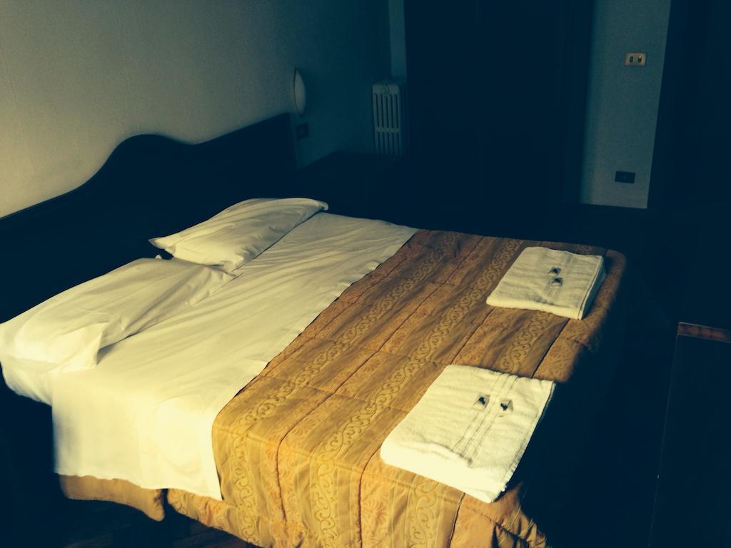 Hotel Medea 米兰 客房 照片